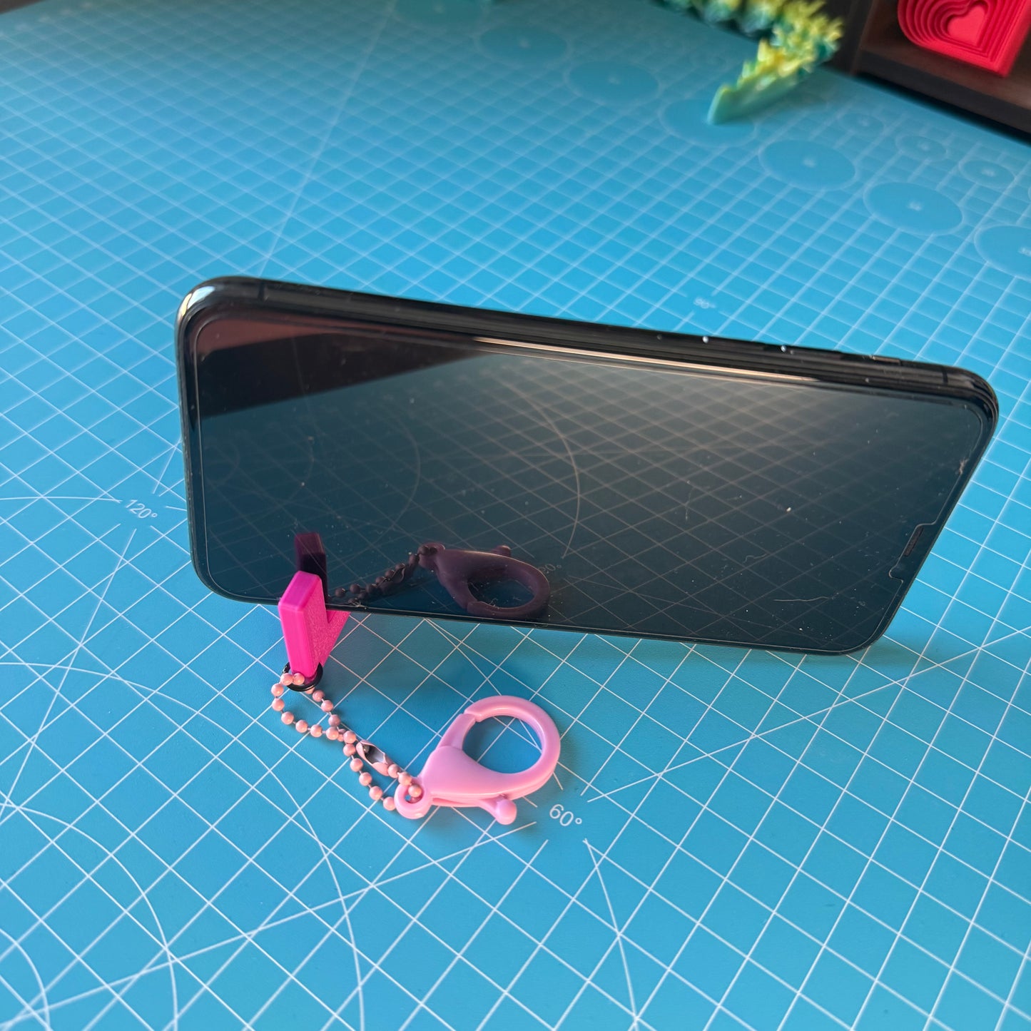 Handyhalter mit Logo