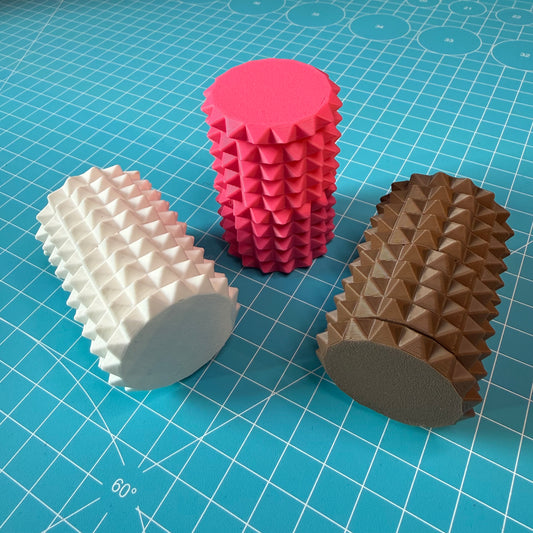 Geometrischer Spike Roller