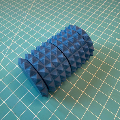 Geometric Spike Roller